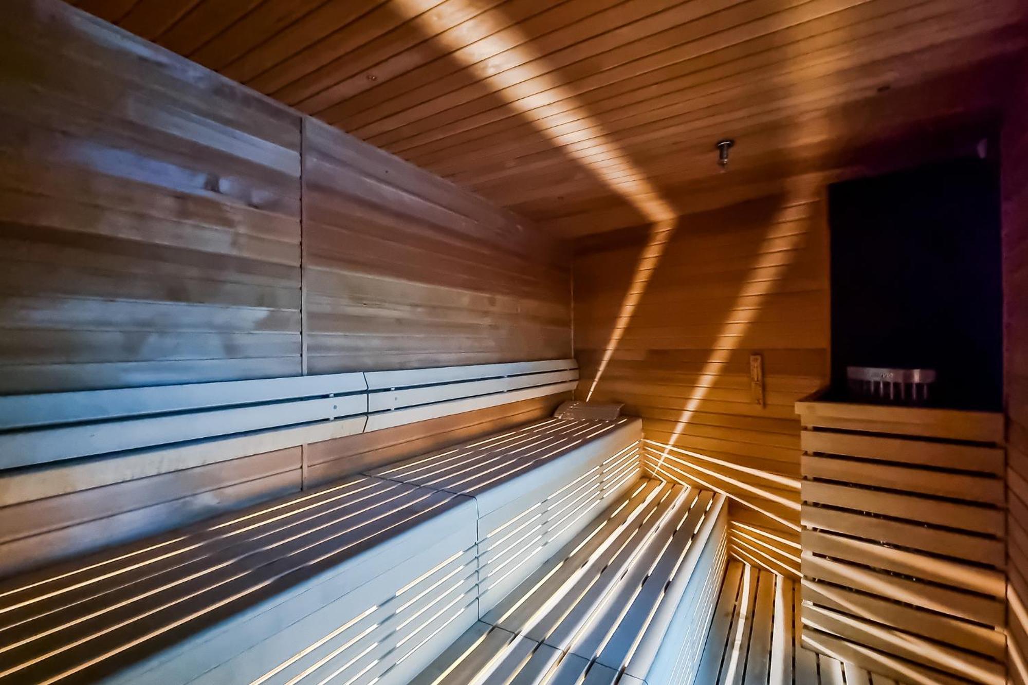 Hanza Tower Apartment No. 524 - Swimming Pool, Jacuzzi, Balcony シュチェチン エクステリア 写真